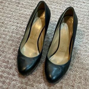 🌸 SALVATORE FERRAGAMO WEDGE HEELS BLACK LEATHER SIZE 7.5